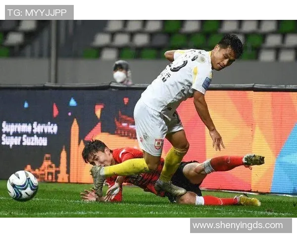 杭州足球队心理素质引发热议球迷对球队表现的期待与失望交织 杭州足球队心理素质引发热议球迷对球队表现的期待与失望交织