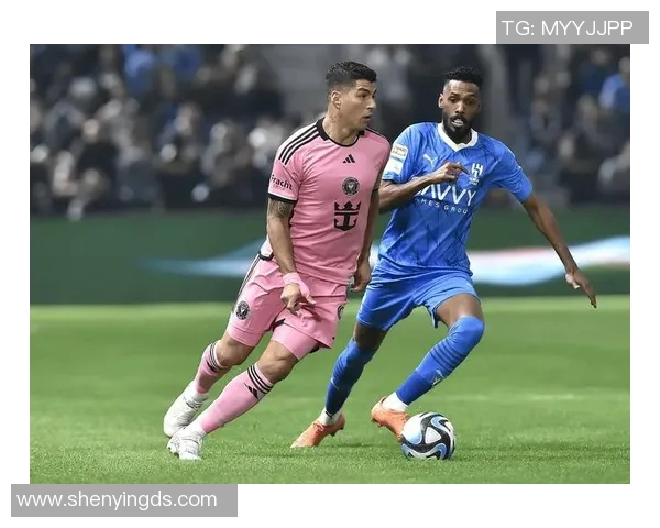 亚布洛与基迪纳摩的精彩对决揭示足球战术的较量与激情碰撞 亚布洛与基迪纳摩的精彩对决揭示足球战术的较量与激情碰撞