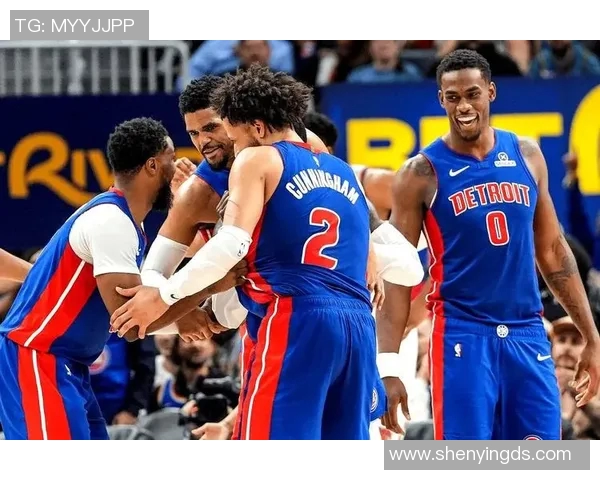 2012至2013赛季火箭队与活塞队精彩对决回顾与分析