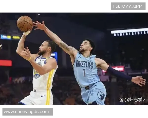 2015至2016赛季勇士与火箭的激烈对决与历史性碰撞分析