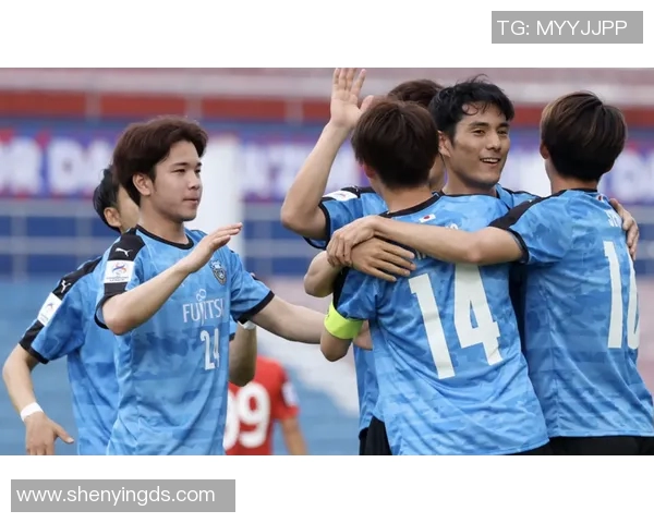 川崎先锋迎战蔚山现代争夺亚冠荣耀双方实力对决引发球迷热议 川崎先锋迎战蔚山现代争夺亚冠荣耀双方实力对决引发球迷热议