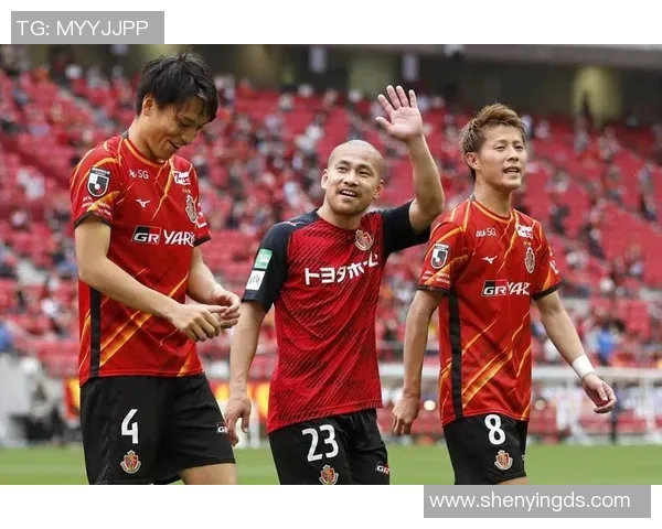 广岛三箭迎战大分山神力争主场胜利展现球队雄风