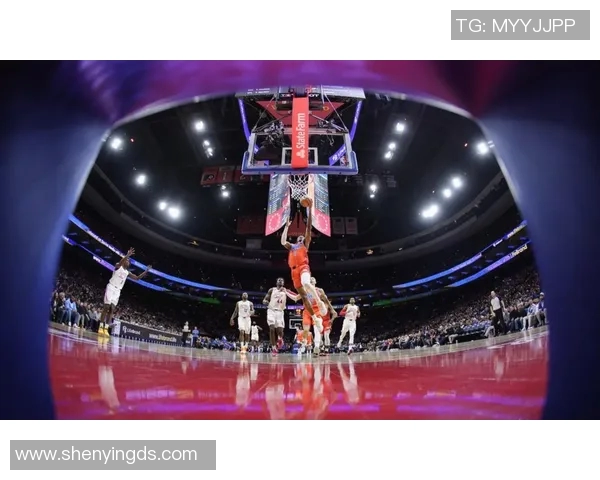 2014年NBA雷霆与猛龙激战回顾赛场精彩瞬间与球员表现分析