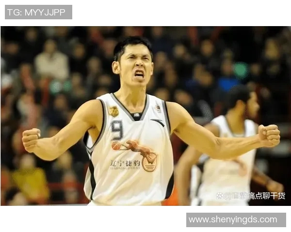 张庆鹏的篮球人生:从青涩少年到职业明星的奋斗历程与心路历程 张庆鹏的篮球人生:从青涩少年到职业明星的奋斗历程与心路历程